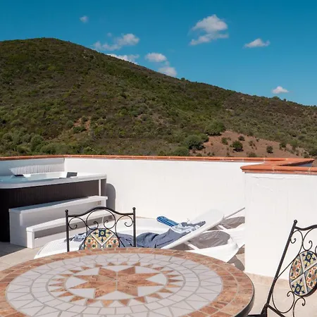 Sui Colli Di Strugas Frühstückspension Budoni