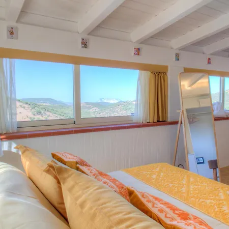 Sui Colli Di Strugas Bed & Breakfast